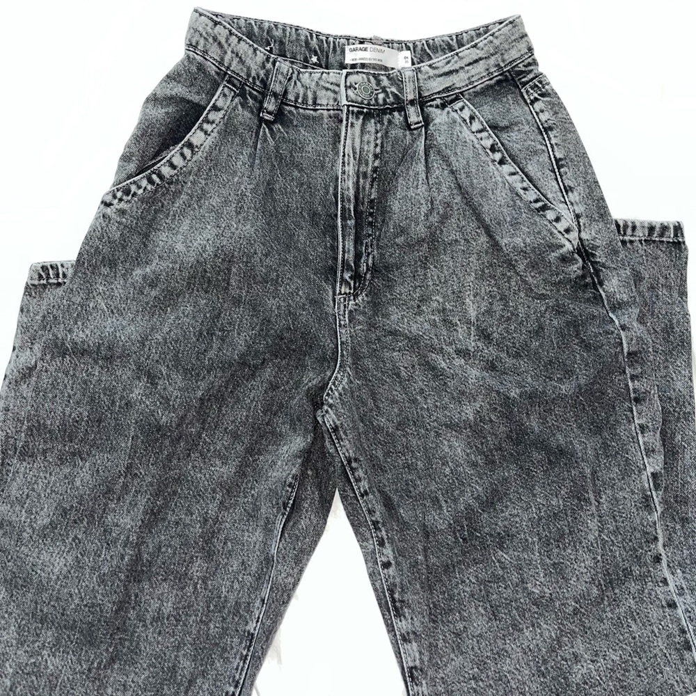 Garage Baggy Mom Jeans